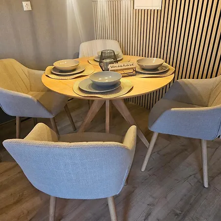 Apartamento Am Wald Mit Garten *